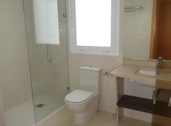 Bahia De Les Bassetes Nyaraló *