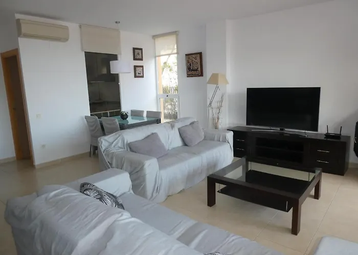 Bahia De Les Bassetes *