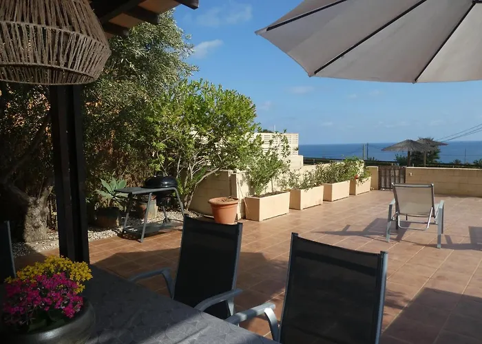 Bahia De Les Bassetes